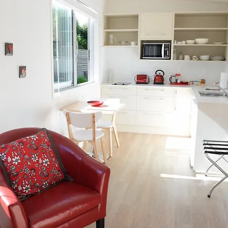 Oneroa Secret Garden Apartments Exterior photo