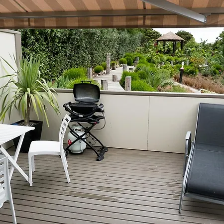 Oneroa Secret Garden Apartments Exterior photo
