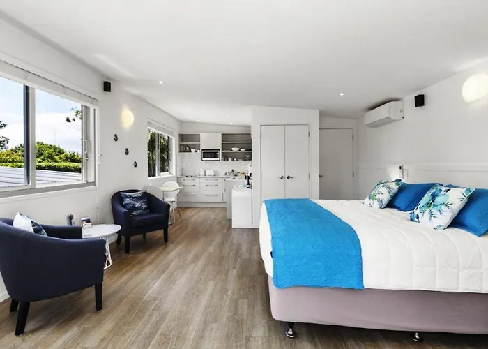 Oneroa Secret Garden Apartments