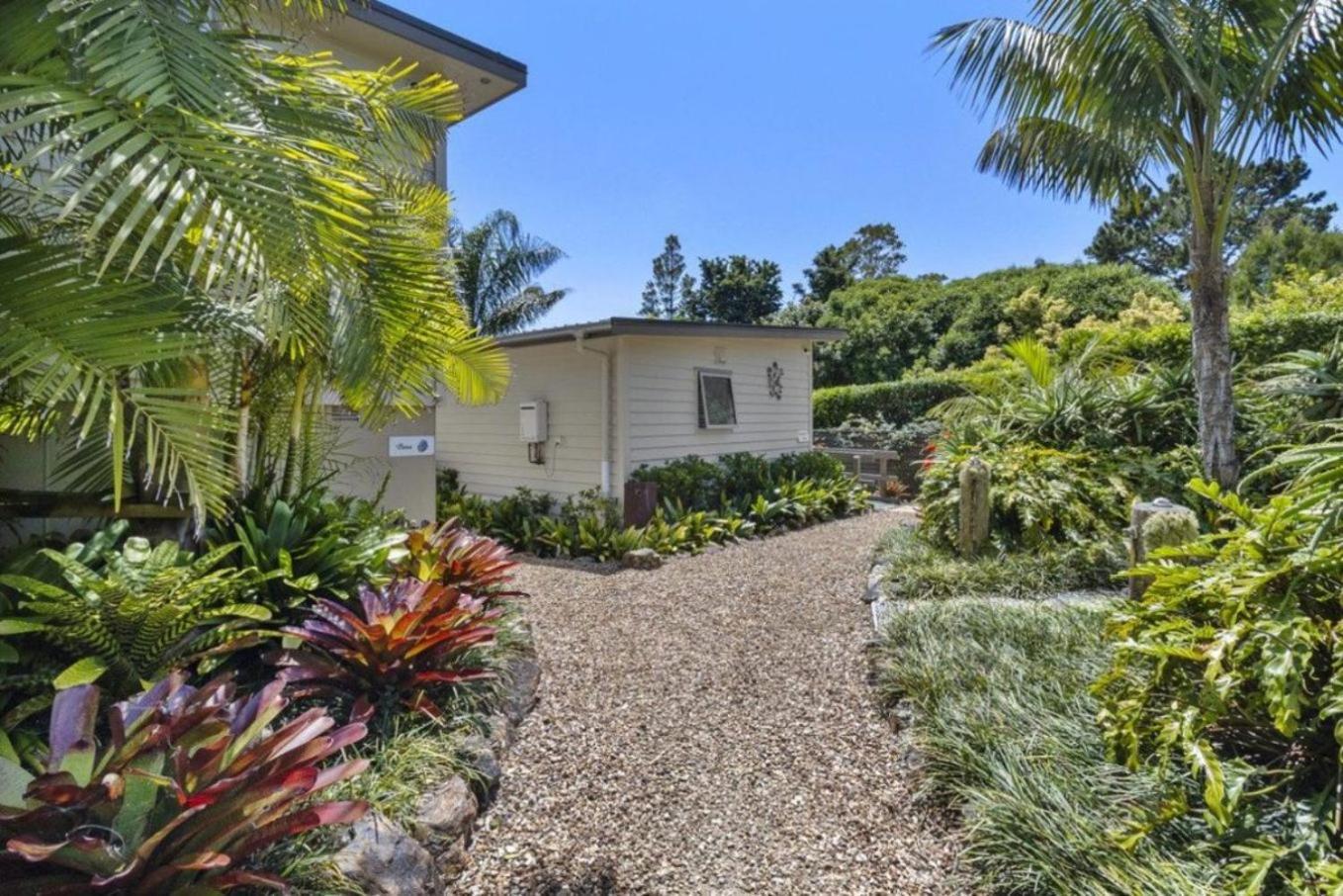 Secret Garden Apartment